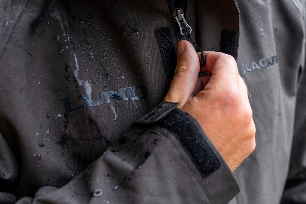 Rage Rain Jacket - Stealth | Lund Boats Gear